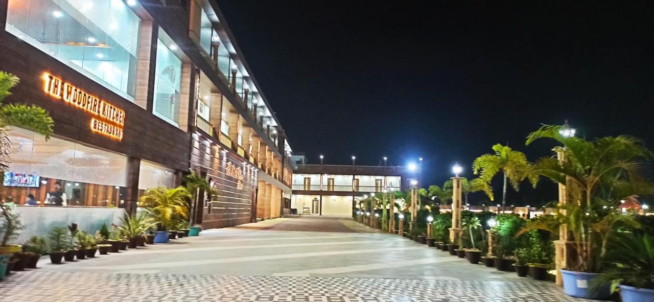The Bodhi Palace Resort Luaran gambar
