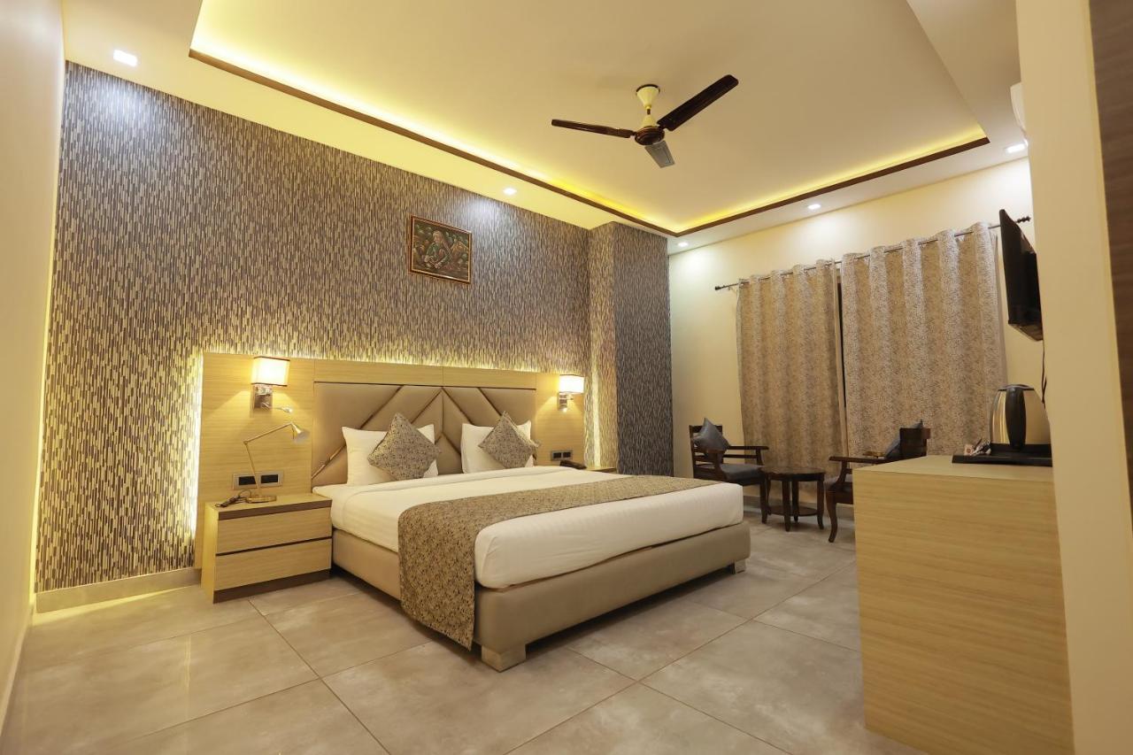 The Bodhi Palace Resort Luaran gambar